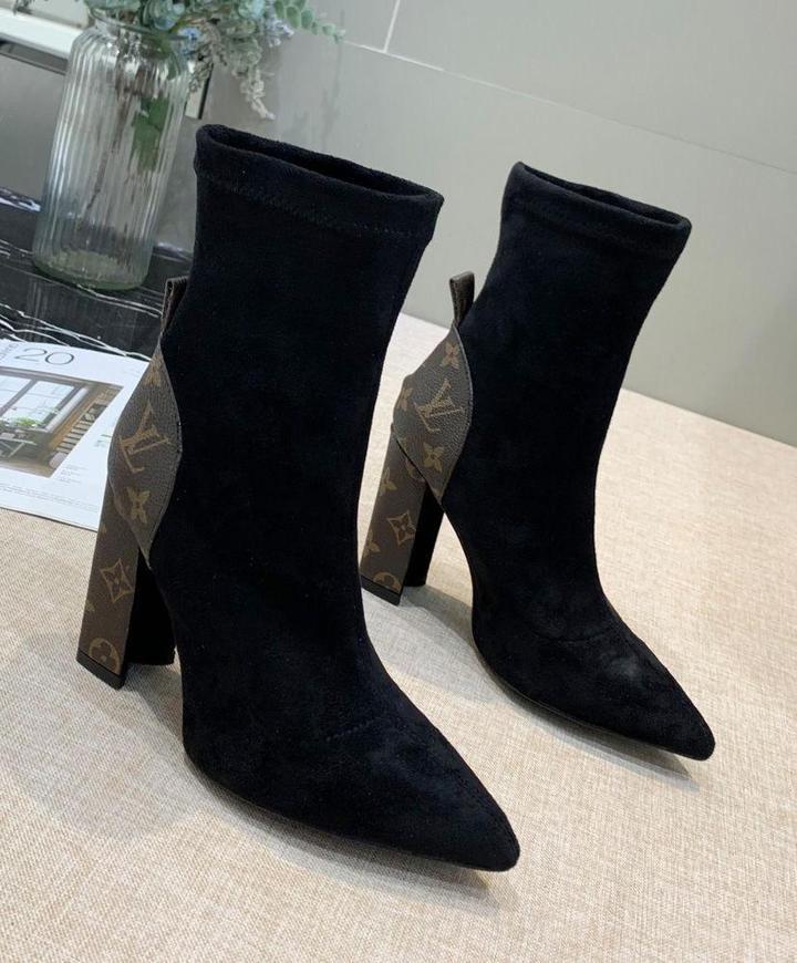 LOUIS VUITTON - WOMEN'S BOOTS