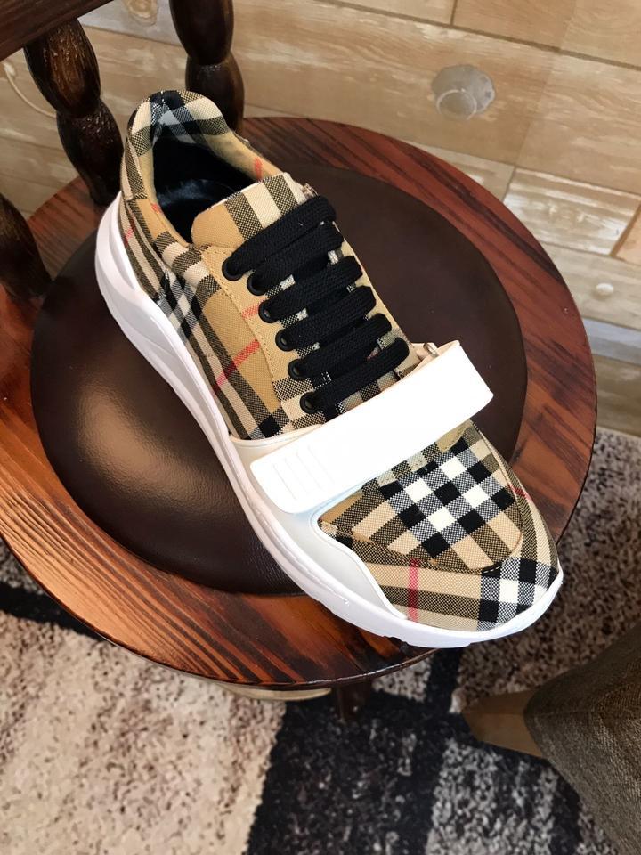 BURBERRY - SNEAKER