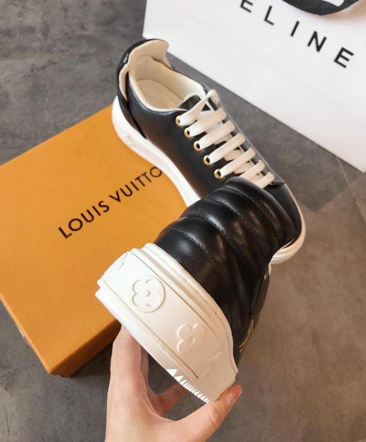 LOUIS VUITTON - SNEAKER