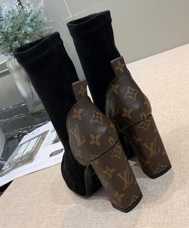 LOUIS VUITTON - WOMEN'S BOOTS